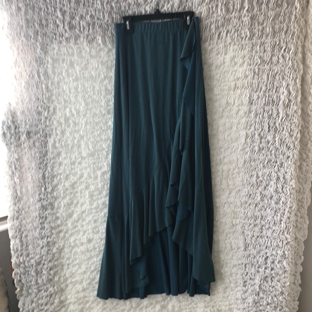 Flowy skirt great teal color
